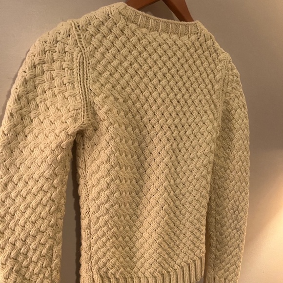 Express Women’s Bulky-Knit Yellow Sweater - Size S - Picture 3 of 9